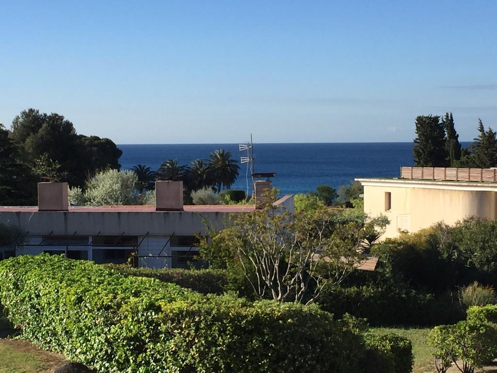 Studio Le Peneque Des Anges La Ciotat Exterior photo