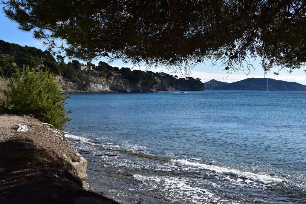 Studio Le Peneque Des Anges La Ciotat Exterior photo